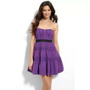 Bcbg pleated chiffon sweetheart neck dress